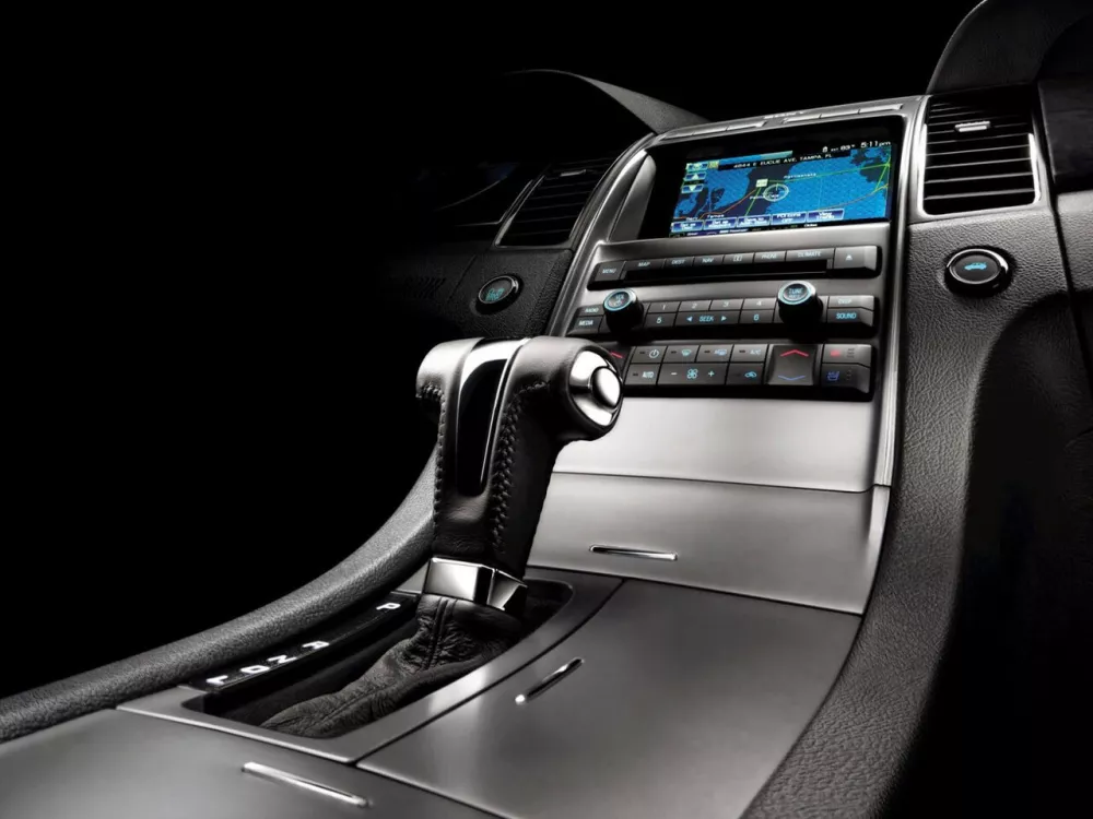 Автомобиль Ford Taurus VI Рестайлинг Седан