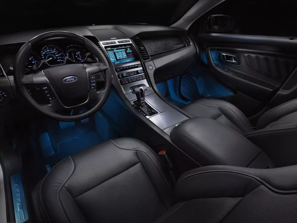 Автомобиль Ford Taurus VI Седан
