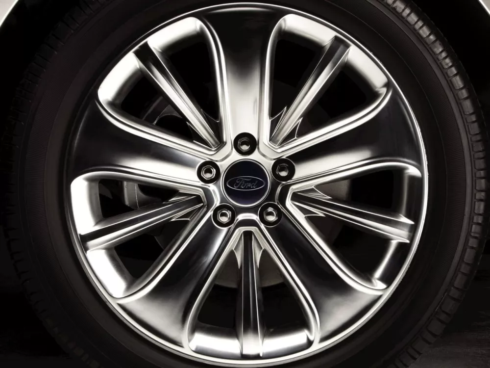 Автомобиль Ford Taurus VI Седан