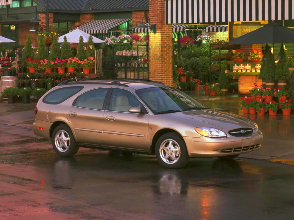 Автомобиль Ford Taurus IV Рестайлинг Универсал (5 дверей)