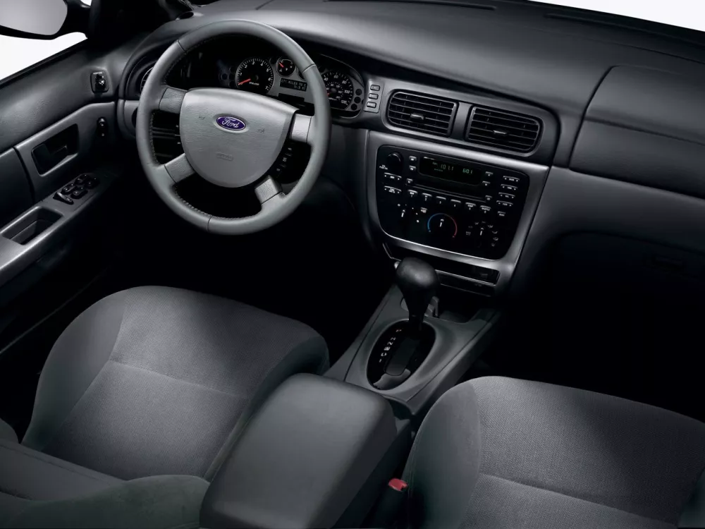 Автомобиль Ford Taurus IV Рестайлинг Универсал (5 дверей)