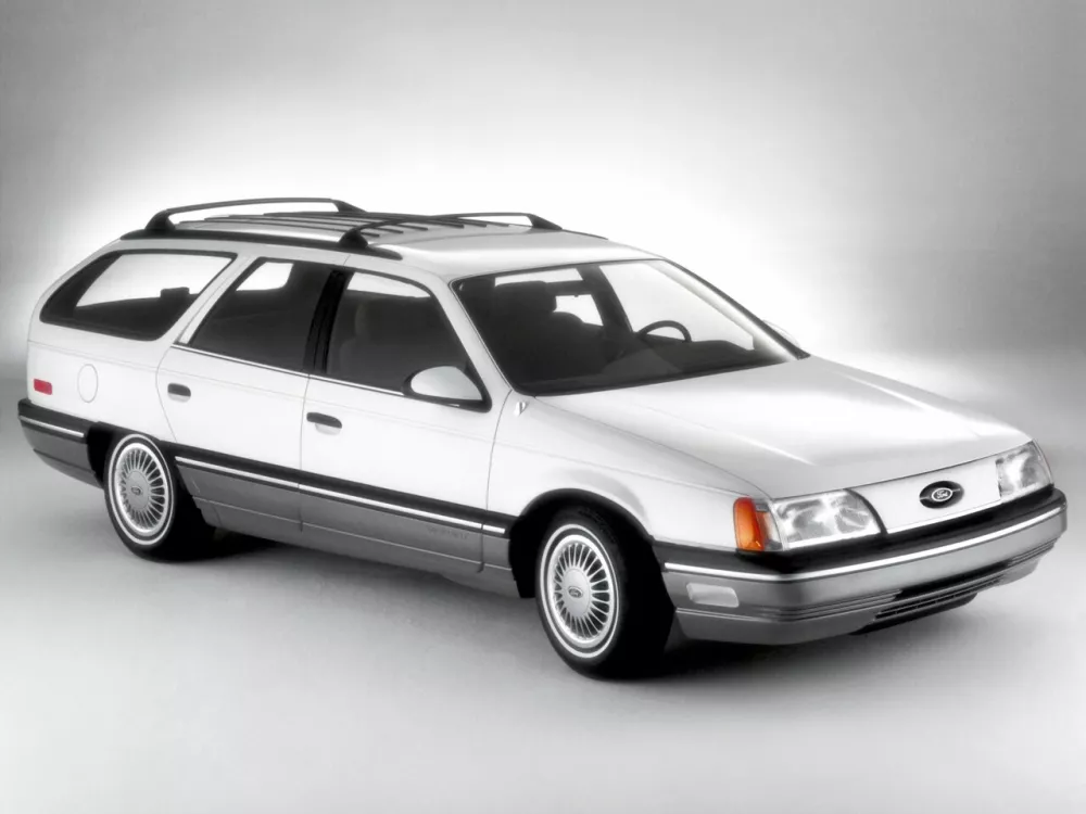 Автомобиль Ford Taurus I Универсал (5 дверей)