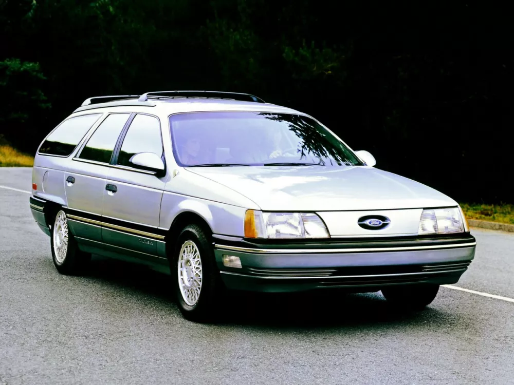 Автомобиль Ford Taurus I Универсал (5 дверей)