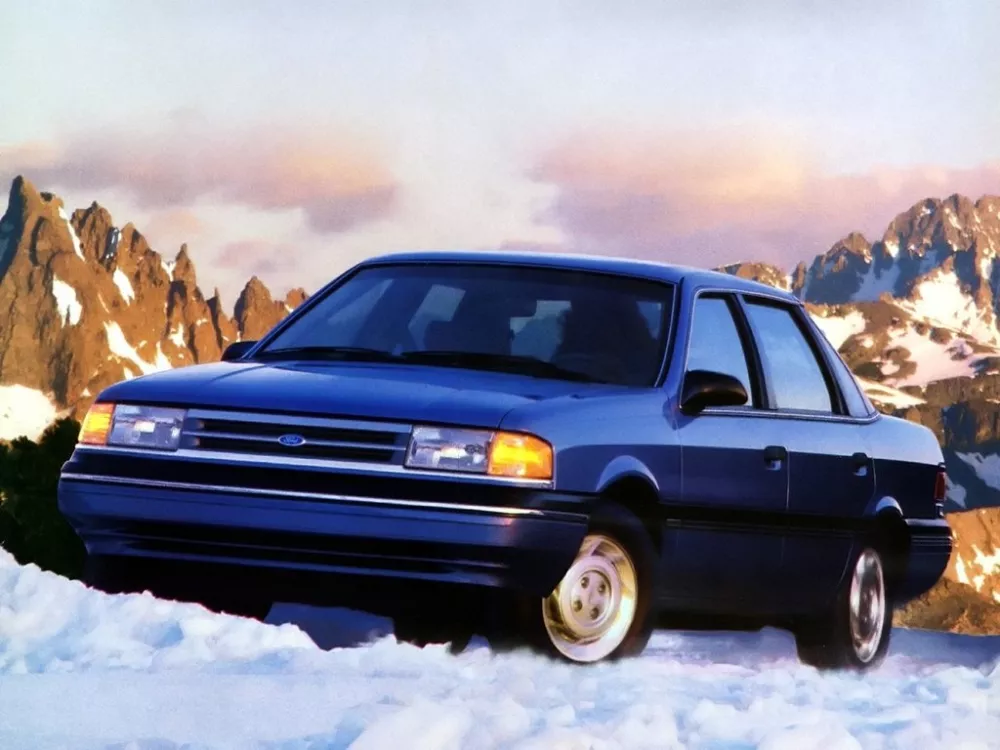 Автомобиль Ford Tempo Седан