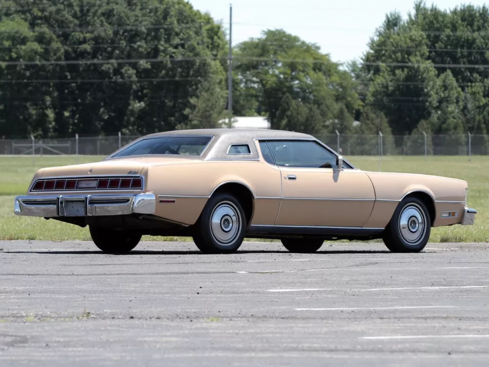 Автомобиль Ford Thunderbird VI Купе