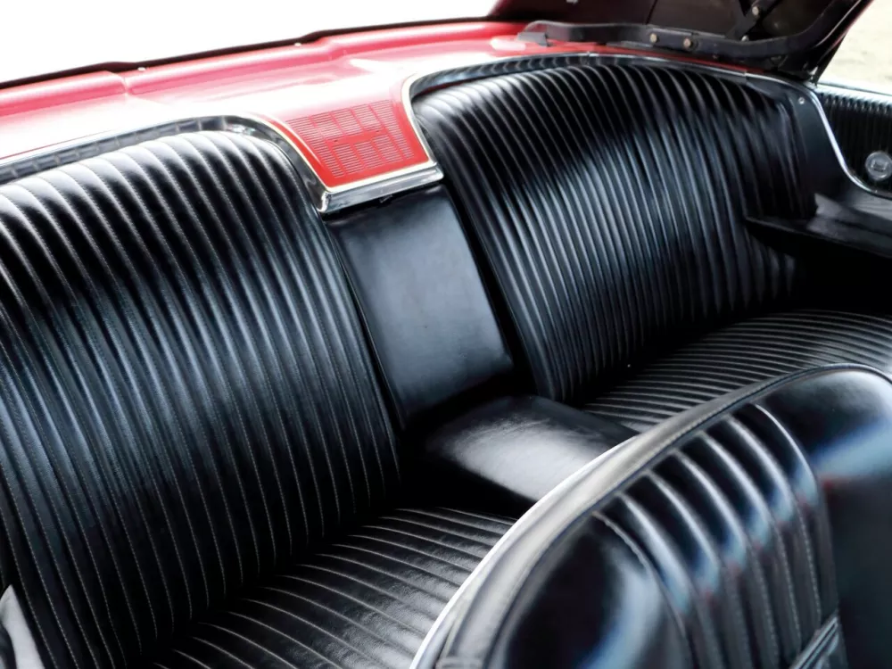 Автомобиль Ford Thunderbird IV Кабриолет