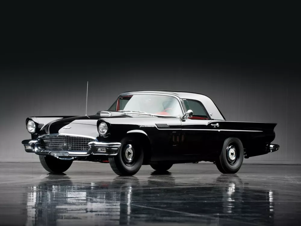 Автомобиль Ford Thunderbird I Купе