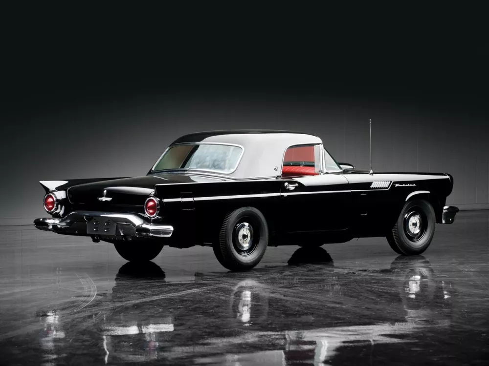 Автомобиль Ford Thunderbird I Купе