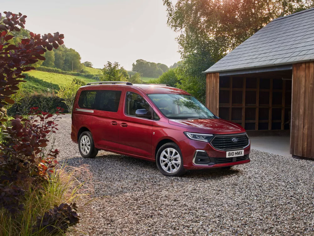 Автомобиль Ford Tourneo Connect III Компактвэн Grand