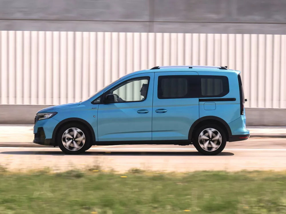 Автомобиль Ford Tourneo Connect III Компактвэн
