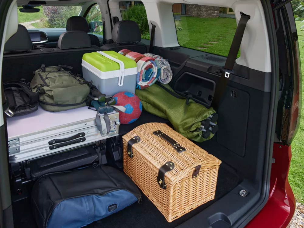 Автомобиль Ford Tourneo Connect III Компактвэн Grand
