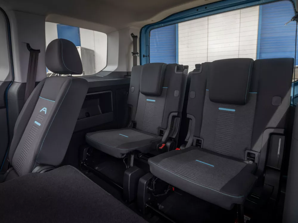 Автомобиль Ford Tourneo Connect III Компактвэн