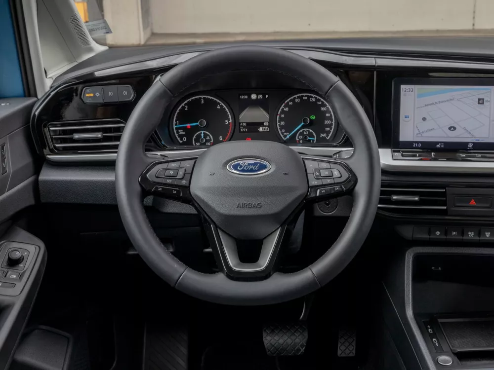 Автомобиль Ford Tourneo Connect III Компактвэн