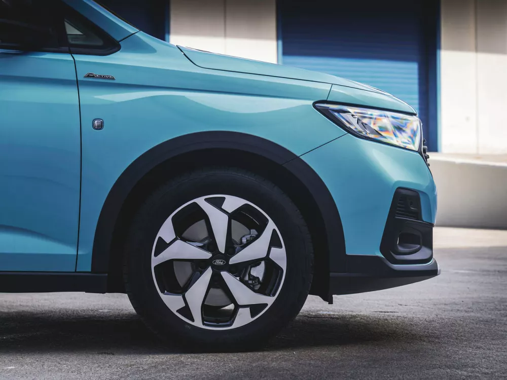 Автомобиль Ford Tourneo Connect III Компактвэн