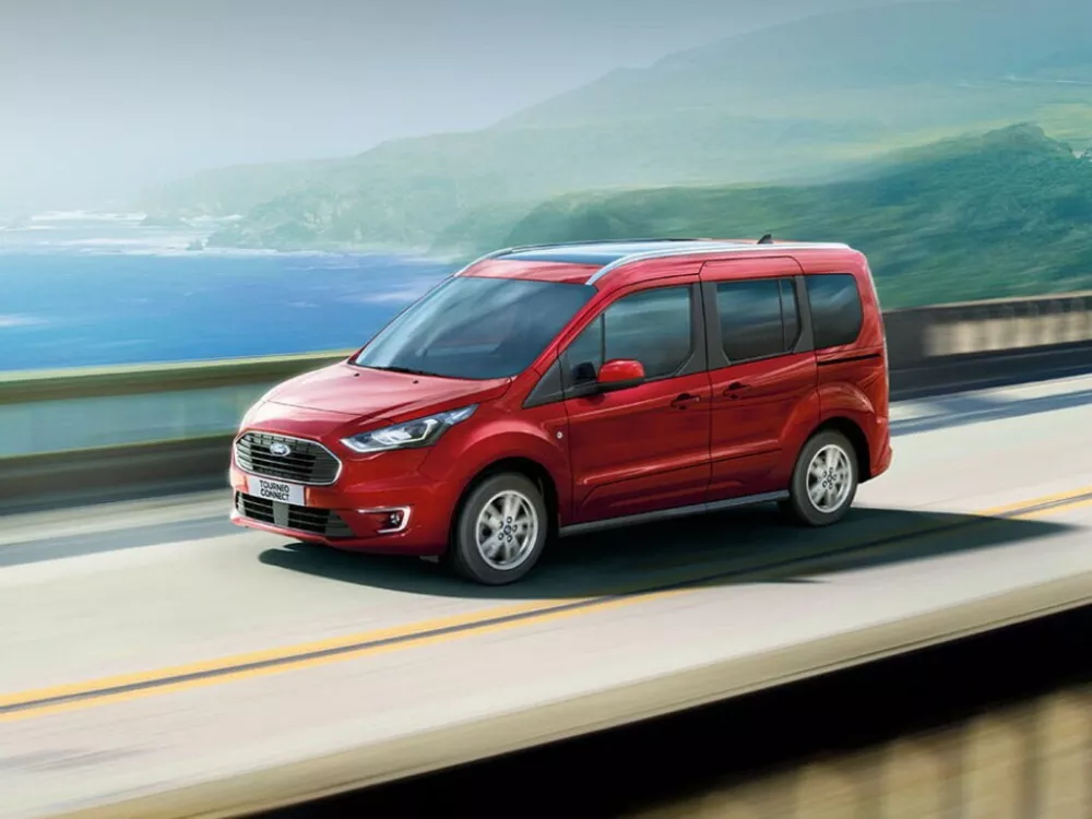 Автомобиль Ford Tourneo Connect II Рестайлинг Компактвэн