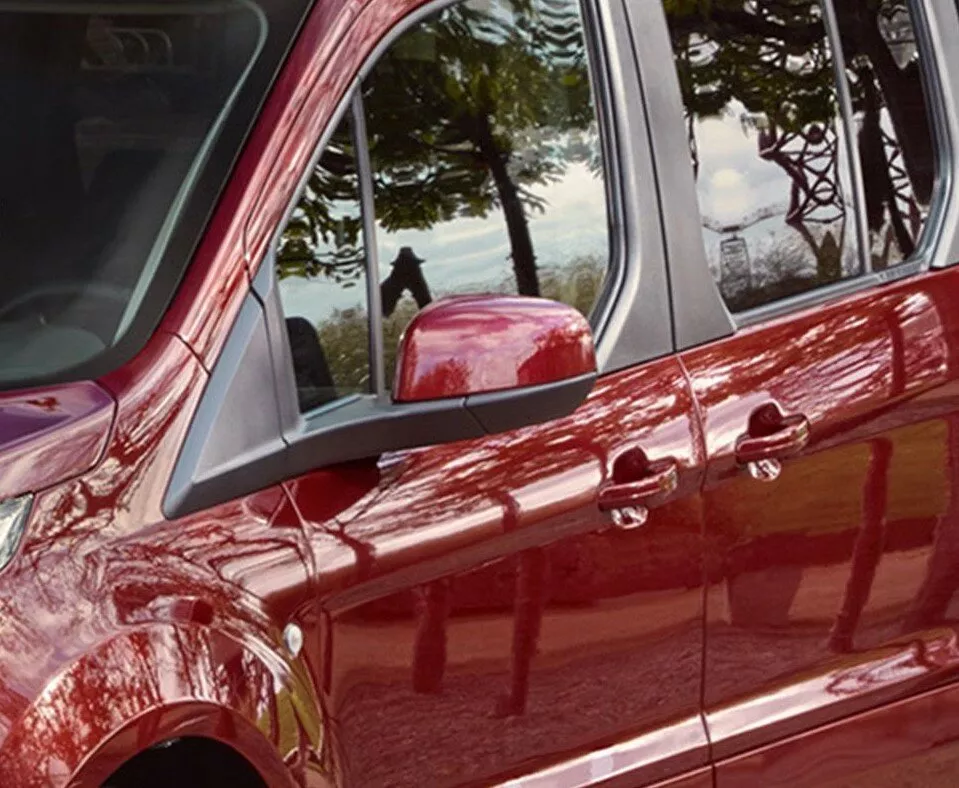 Автомобиль Ford Tourneo Connect II Рестайлинг Компактвэн Grand