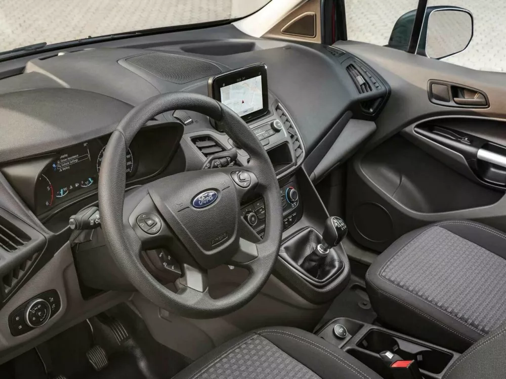 Автомобиль Ford Tourneo Connect II Рестайлинг Компактвэн