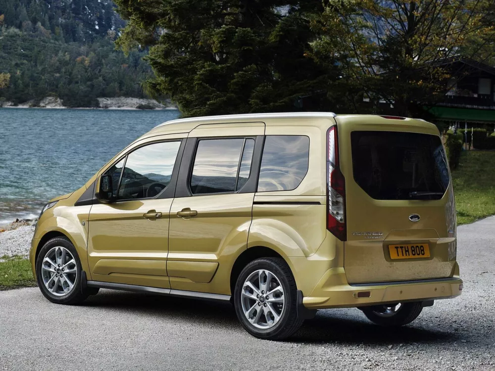 Автомобиль Ford Tourneo Connect II Компактвэн