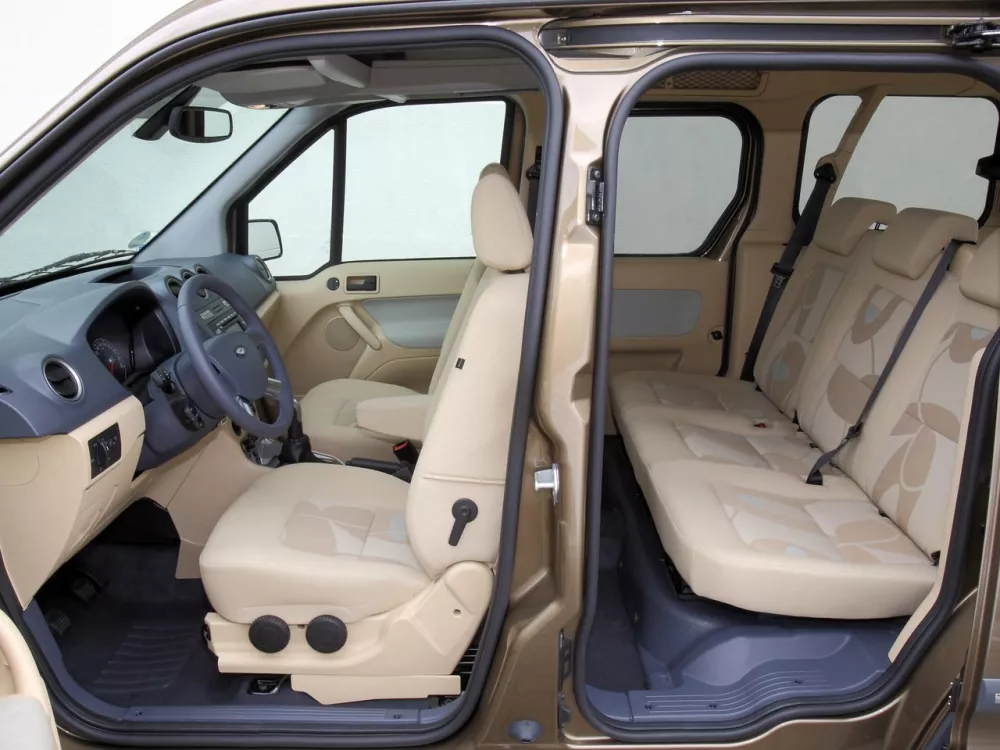 Автомобиль Ford Tourneo Connect I Рестайлинг Минивэн LWB