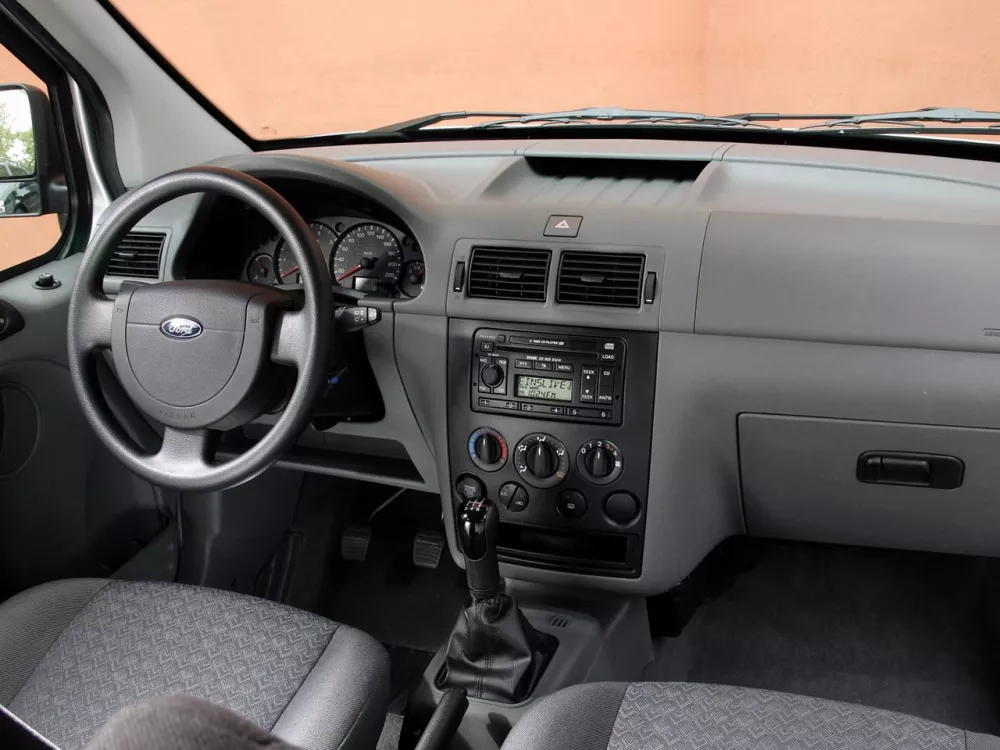 Автомобиль Ford Tourneo Connect I Компактвэн SWB