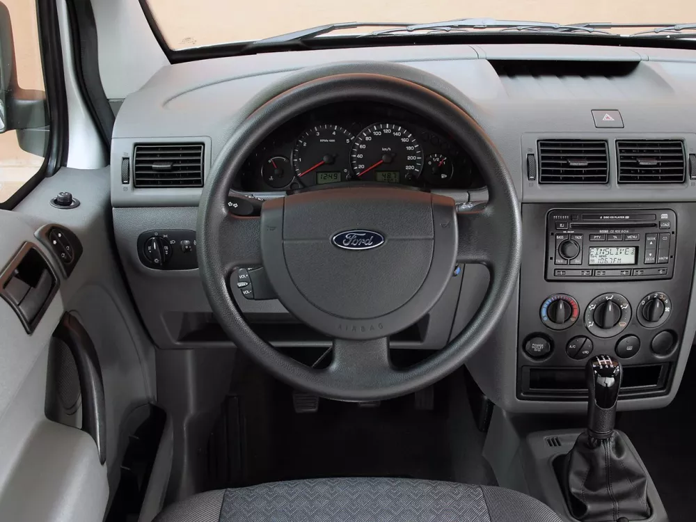 Автомобиль Ford Tourneo Connect I Компактвэн SWB