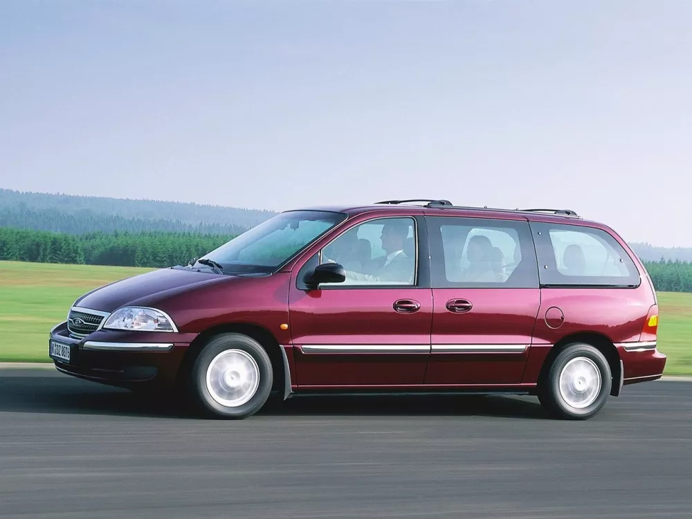 Автомобиль Ford Windstar II Минивэн