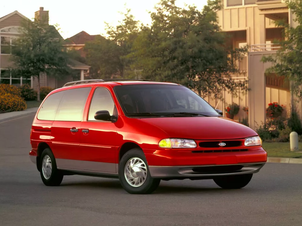 Автомобиль Ford Windstar I Минивэн