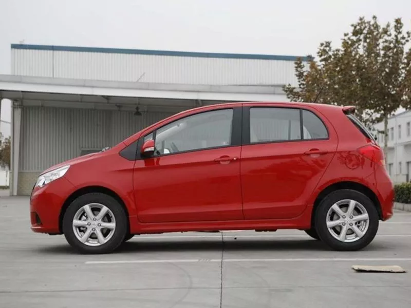 Автомобиль Great Wall Voleex C10 (Phenom) Хэтчбек (5 дверей)