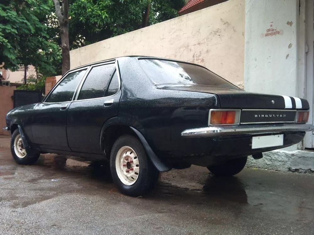Автомобиль Hindustan Contessa Седан