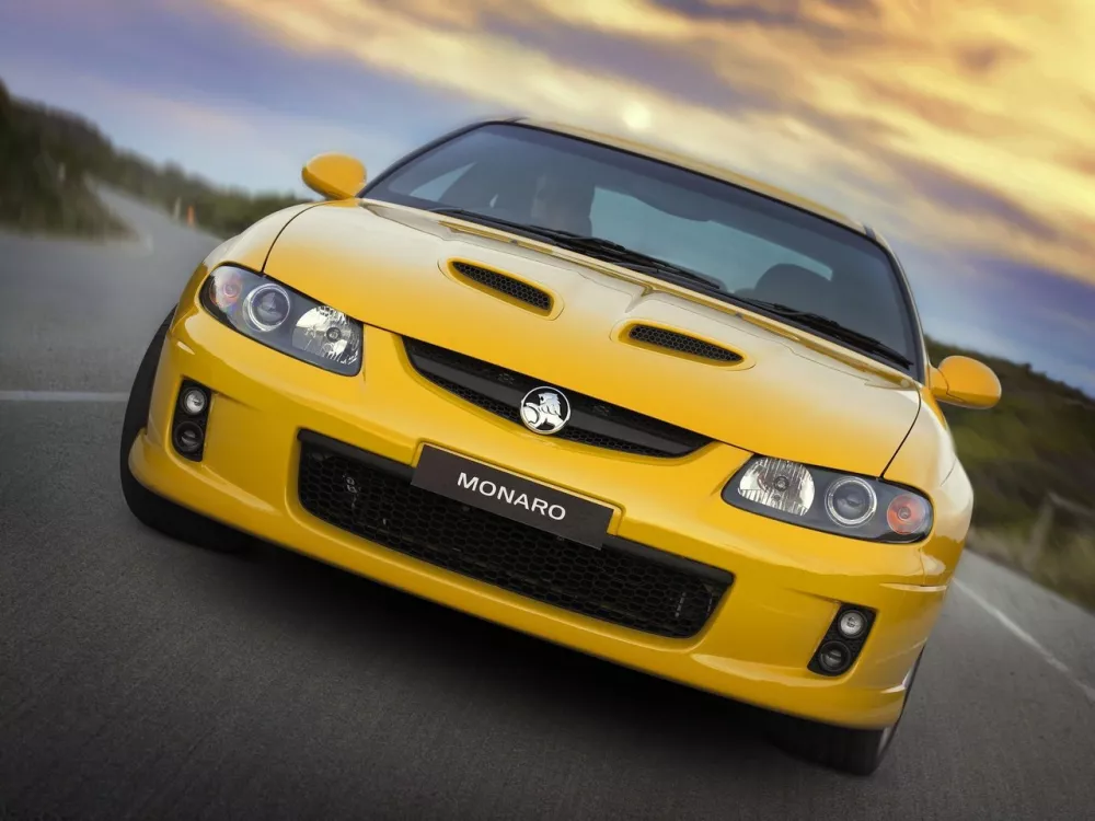 Автомобиль Holden Monaro Купе