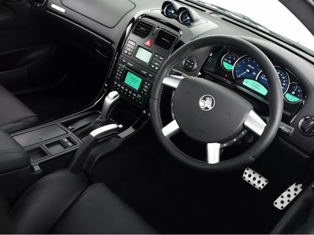 Автомобиль Holden Monaro Купе