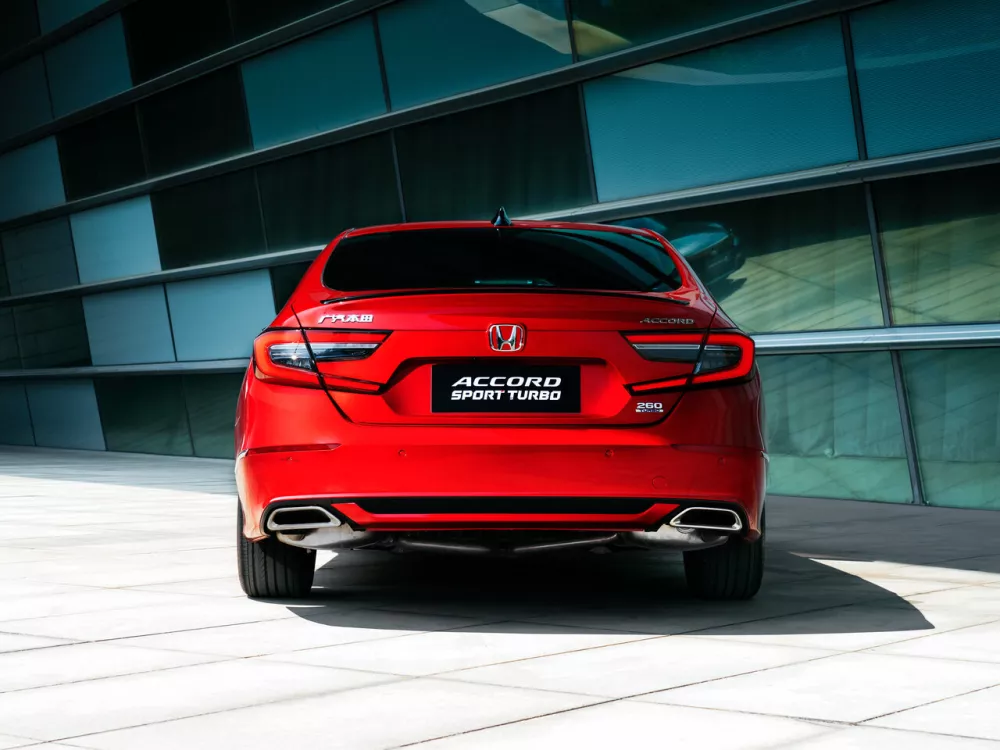 Автомобиль Honda Accord X Рестайлинг Седан