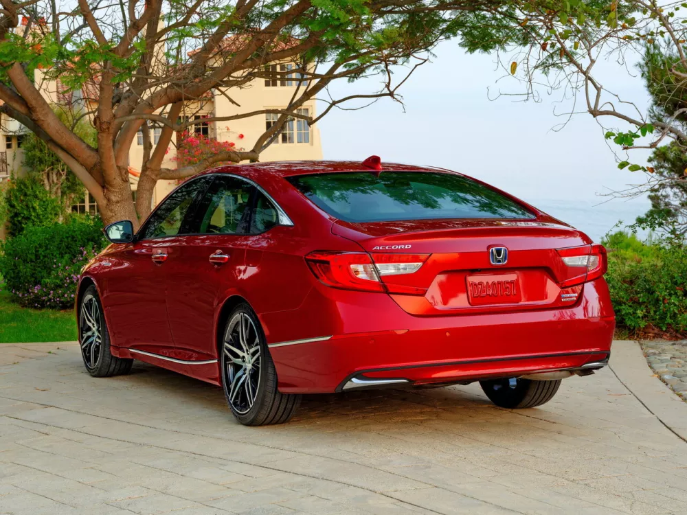 Автомобиль Honda Accord X Рестайлинг Седан