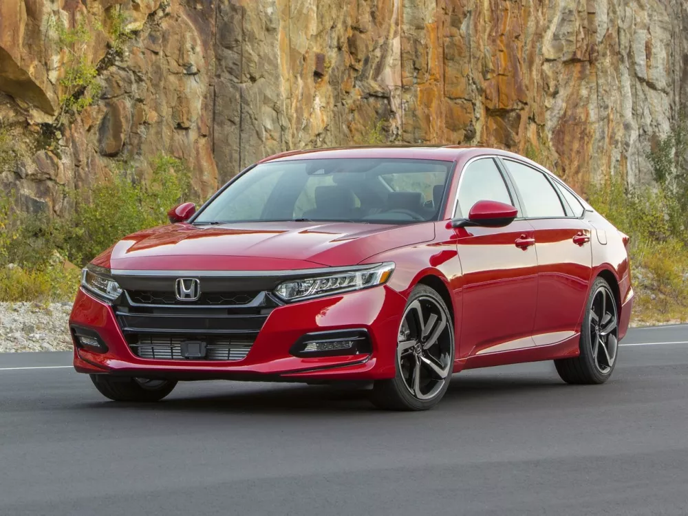 Автомобиль Honda Accord X Седан