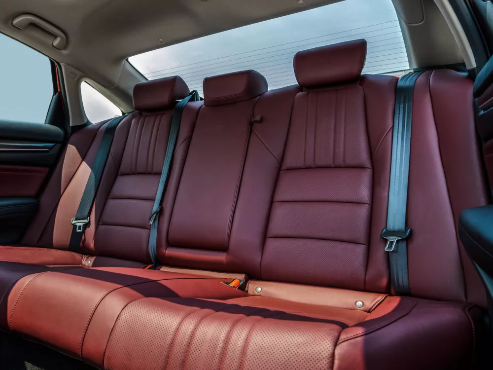 Автомобиль Honda Accord X Рестайлинг Седан