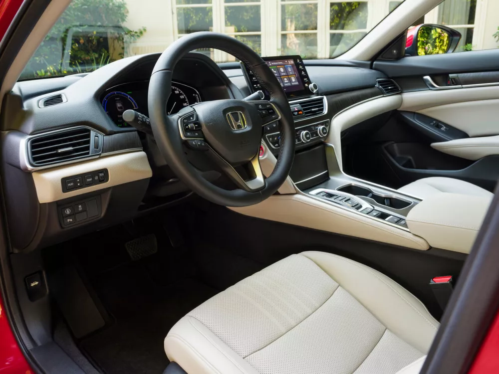 Автомобиль Honda Accord X Рестайлинг Седан