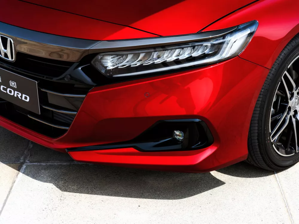 Автомобиль Honda Accord X Рестайлинг Седан
