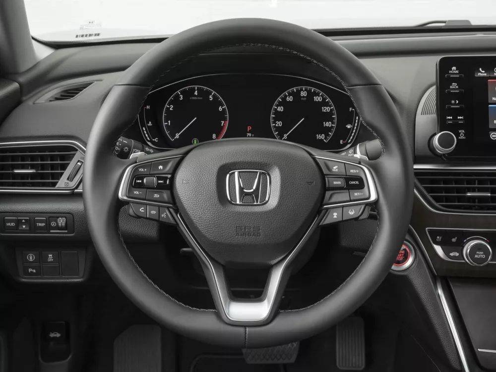 Автомобиль Honda Accord X Седан