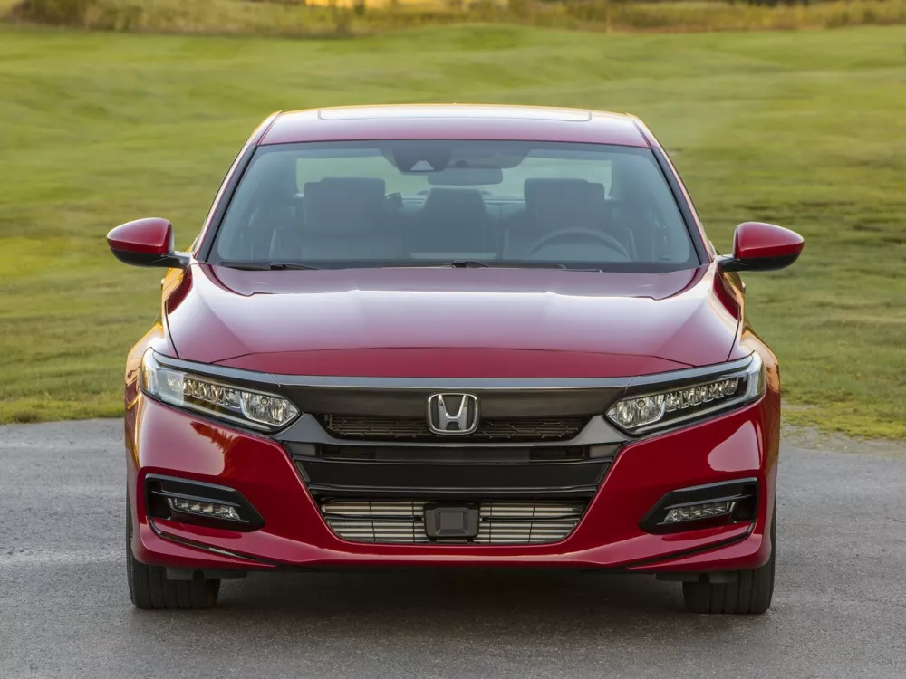 Автомобиль Honda Accord X Седан