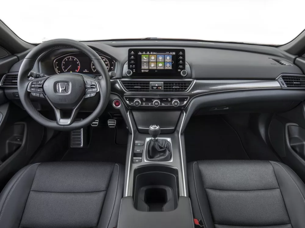 Автомобиль Honda Accord X Седан