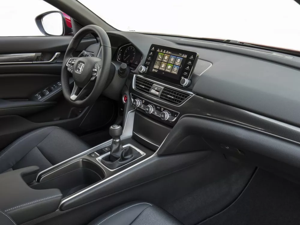 Автомобиль Honda Accord X Седан
