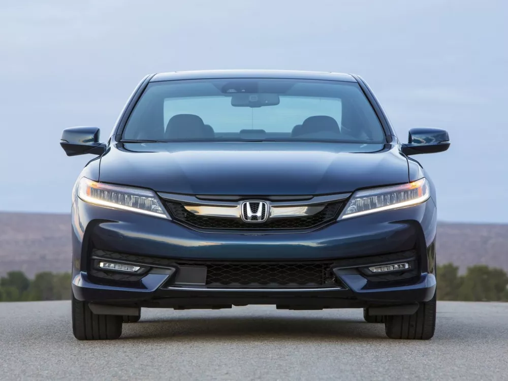 Автомобиль Honda Accord IX Рестайлинг Купе