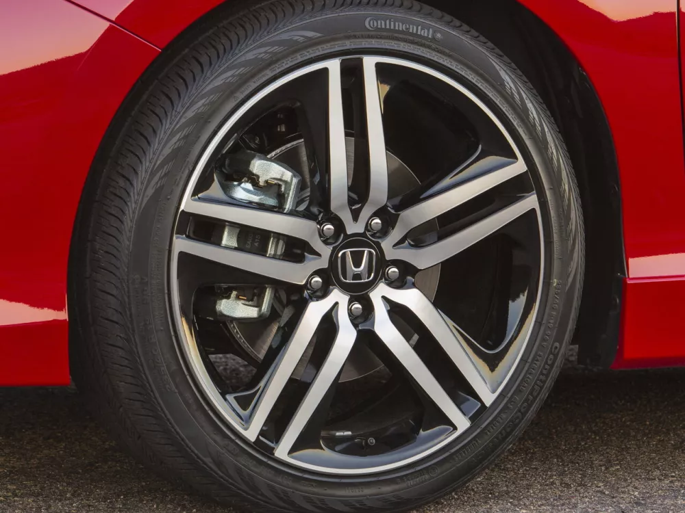 Автомобиль Honda Accord IX Рестайлинг Седан