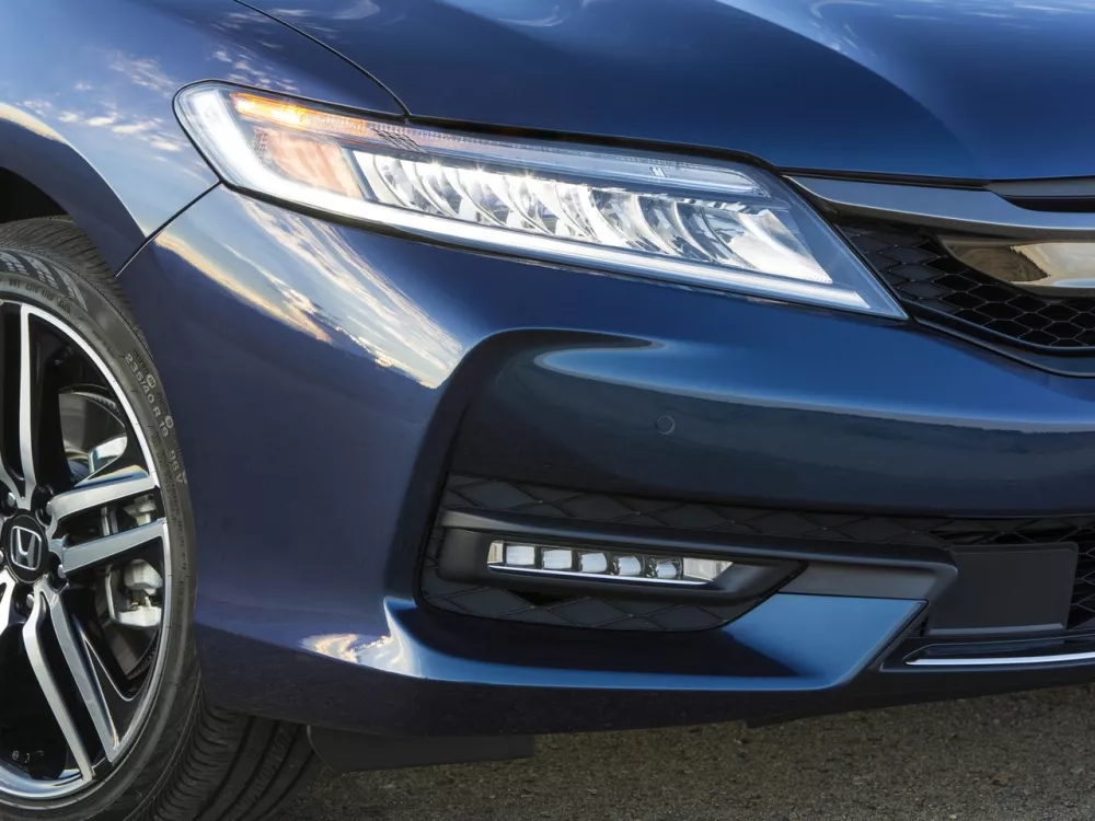Автомобиль Honda Accord IX Рестайлинг Купе