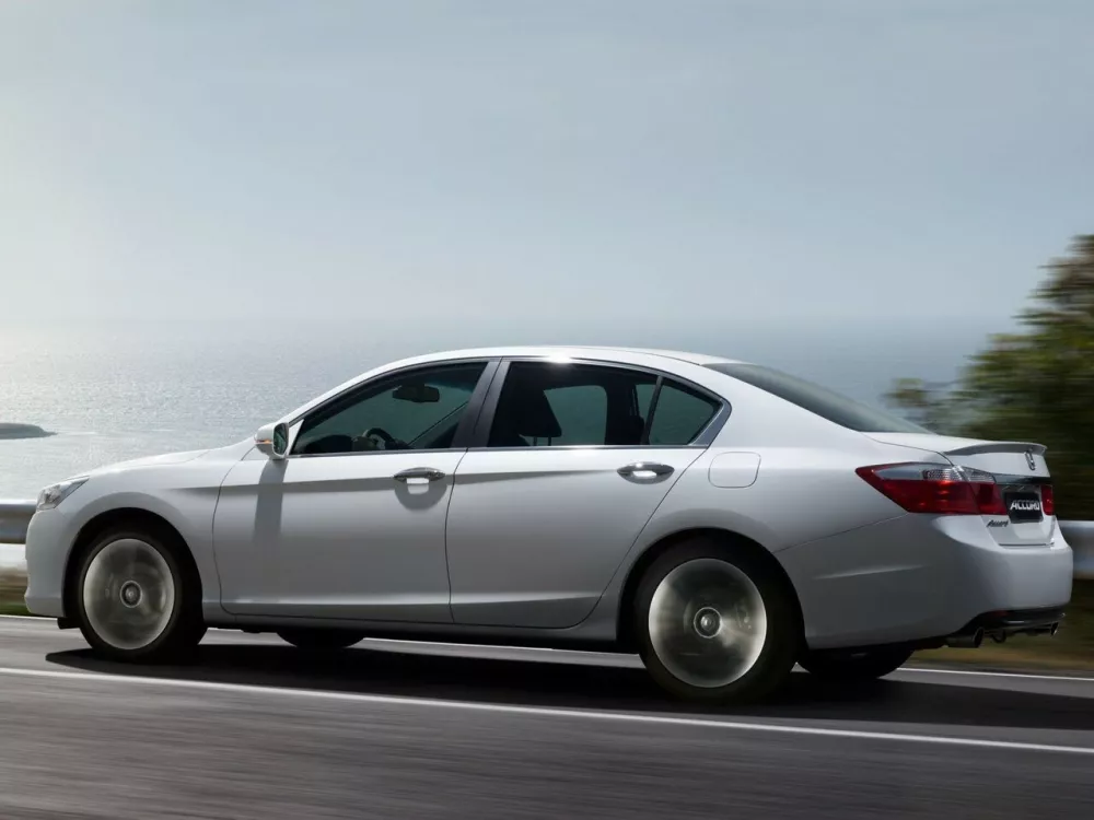 Автомобиль Honda Accord IX Седан