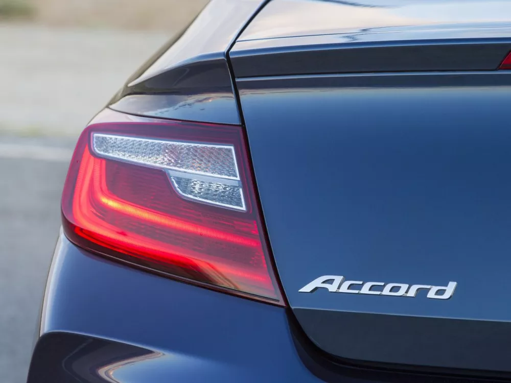 Автомобиль Honda Accord IX Рестайлинг Купе