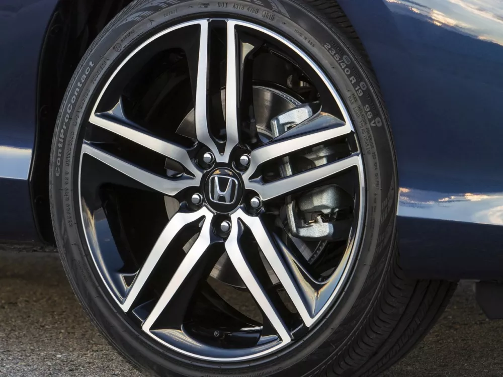 Автомобиль Honda Accord IX Рестайлинг Купе