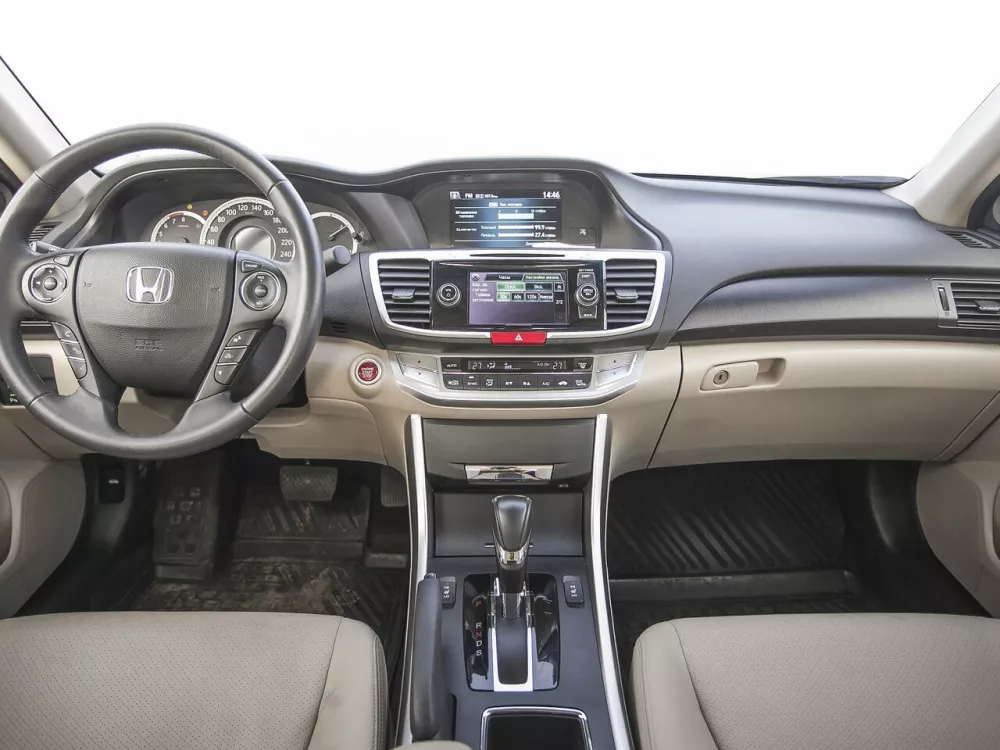 Автомобиль Honda Accord IX Седан