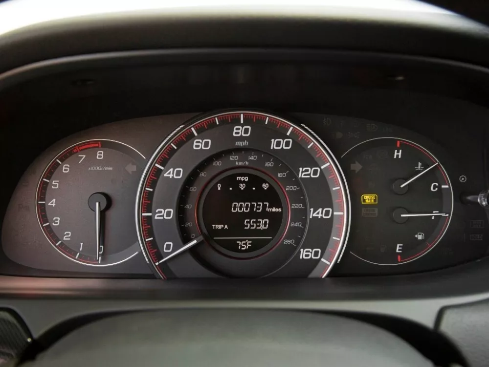 Автомобиль Honda Accord IX Купе