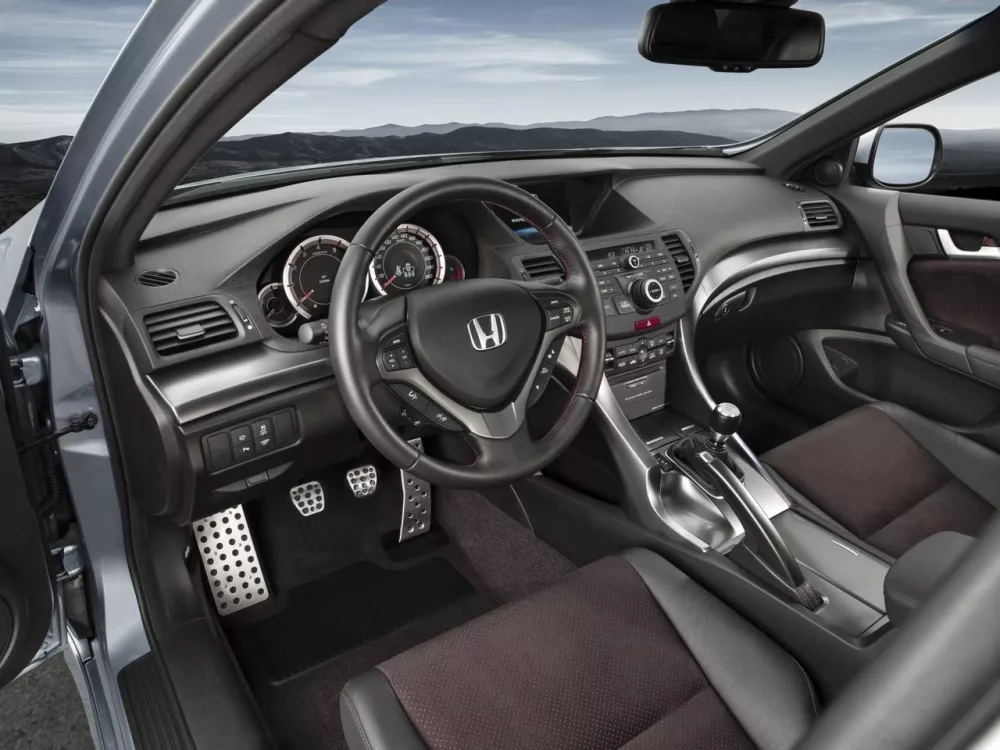 Автомобиль Honda Accord VIII Рестайлинг Седан